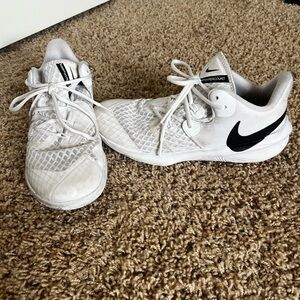 Nike zoom hypercourts
